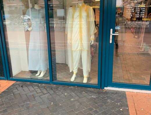 L'Amira - Clothing - Utrecht - image 2